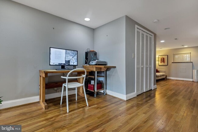 Building Photo - 4622 New Hampshire Ave NW