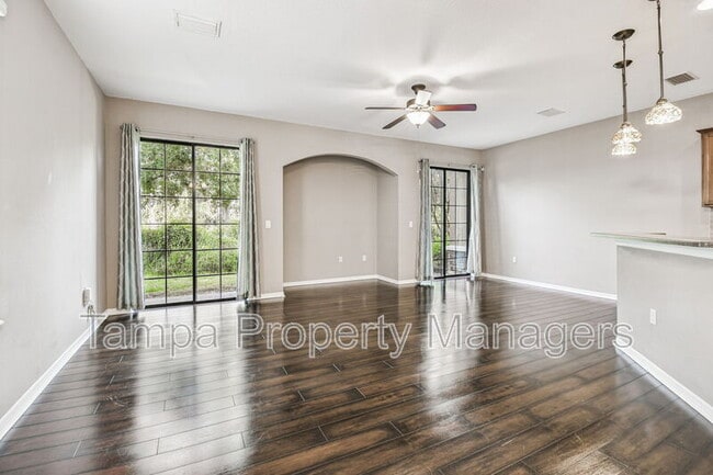 Building Photo - 5704 Kingletsound