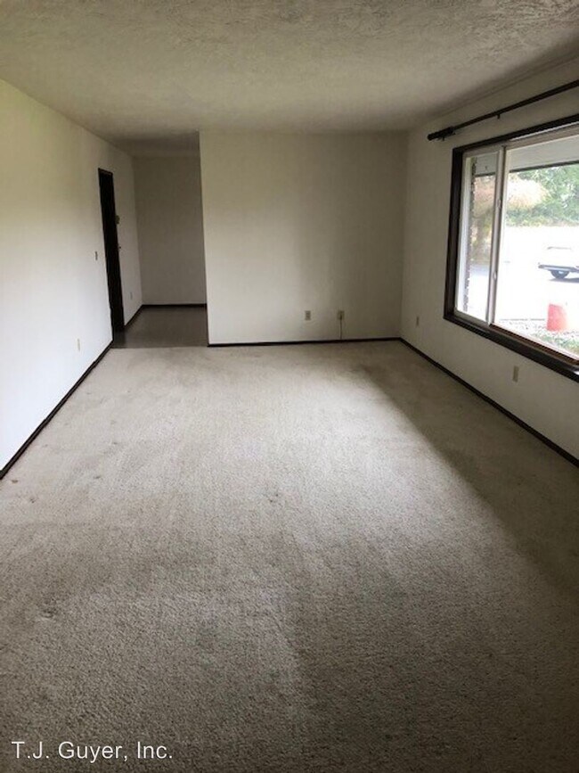 Building Photo - 377 E Forest Napavine Rd