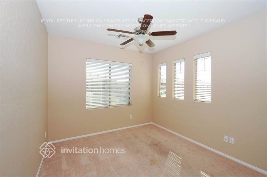 Building Photo - 687 Calamus Palm Pl