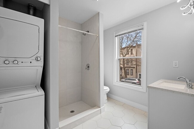 Building Photo - 283 Chelsea St