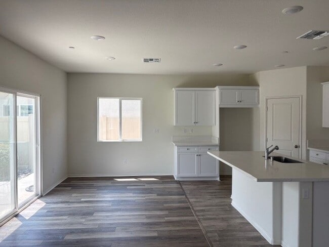 Building Photo - 3 Bedroom + Office, 2 Bath Home with Solar...