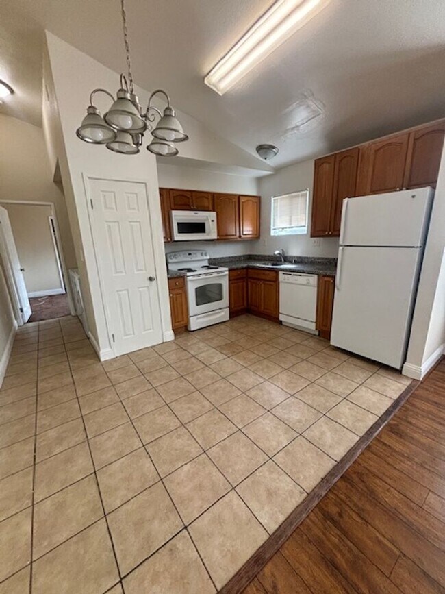 Building Photo - 8290 MacArthur Blvd