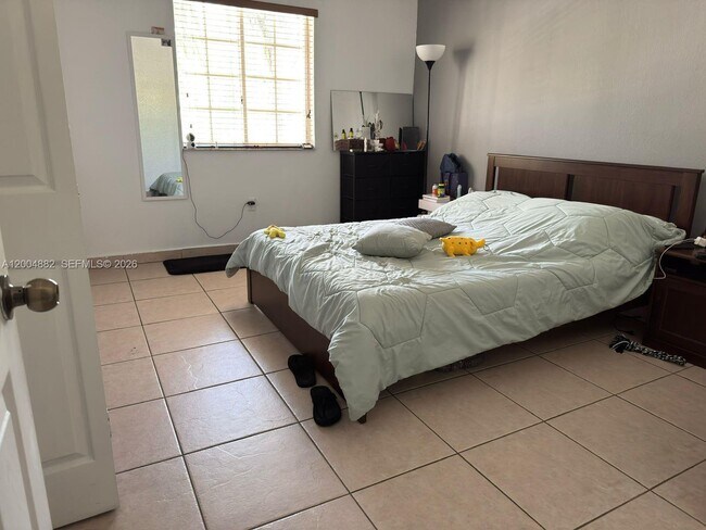 Building Photo - 6962 NW 179th St