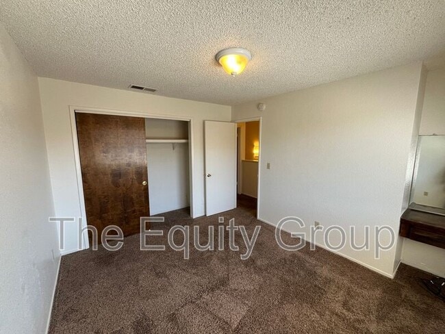 Building Photo - 840 N Williford Dr