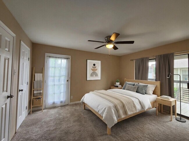 Building Photo - 17401 Red Oak Dr