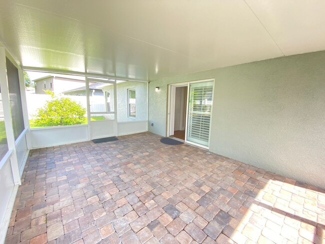 Building Photo - 15353 Perdido Dr