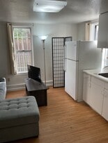 Building Photo - 1405 Caroline St