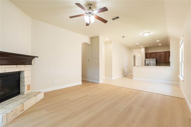 Building Photo - 612 Calliopsis St