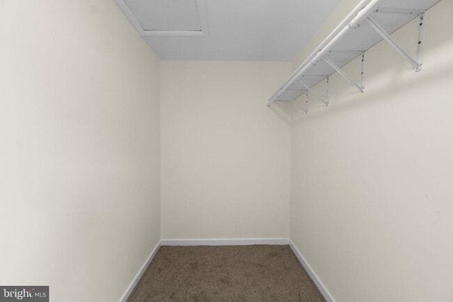 Building Photo - 10289 Daystar Ct