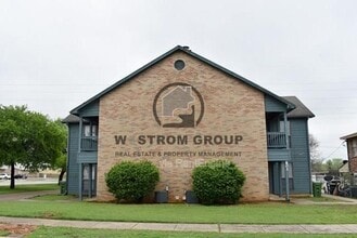 Building Photo - 801 Treadwell Ct