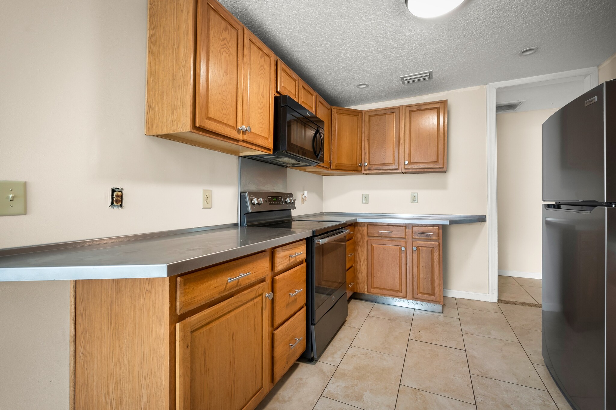 Building Photo - 12716 Gillespie Ave