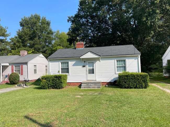Primary Photo - 2 Bedroom House - Section 8 Accepted