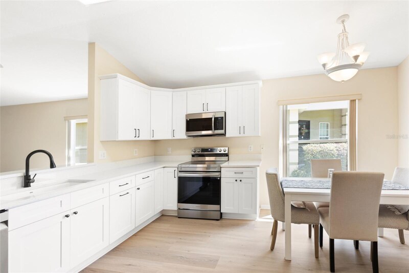 Building Photo - 5105 Gato Del Sol Cir