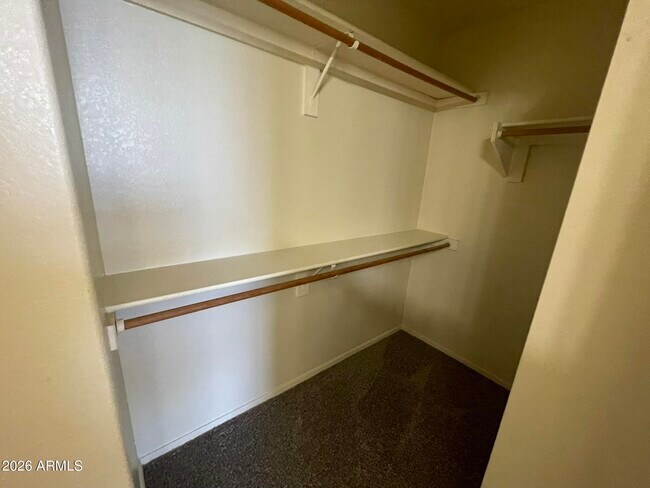 Building Photo - 4725 E Goldfinch Gate Ln