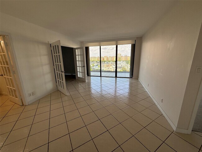 Building Photo - 19707 Turnberry Way