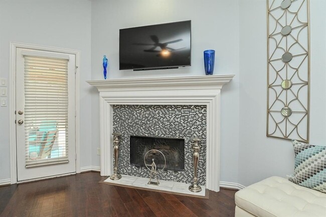 Building Photo - 5431 Jackson Park Ln