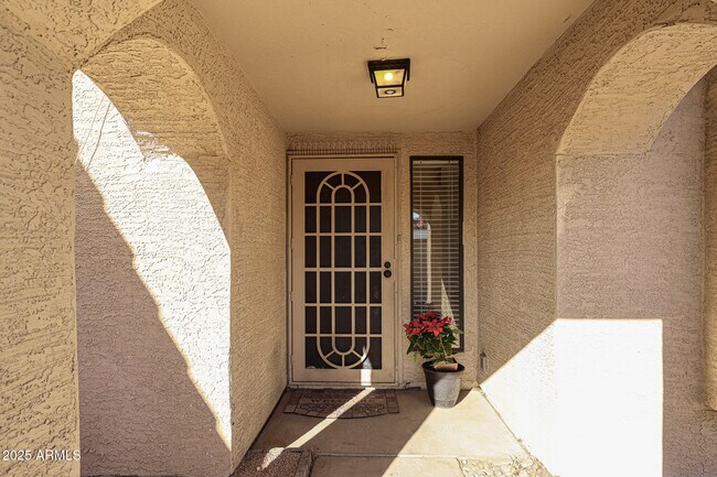 Building Photo - 5440 W Beryl Ave