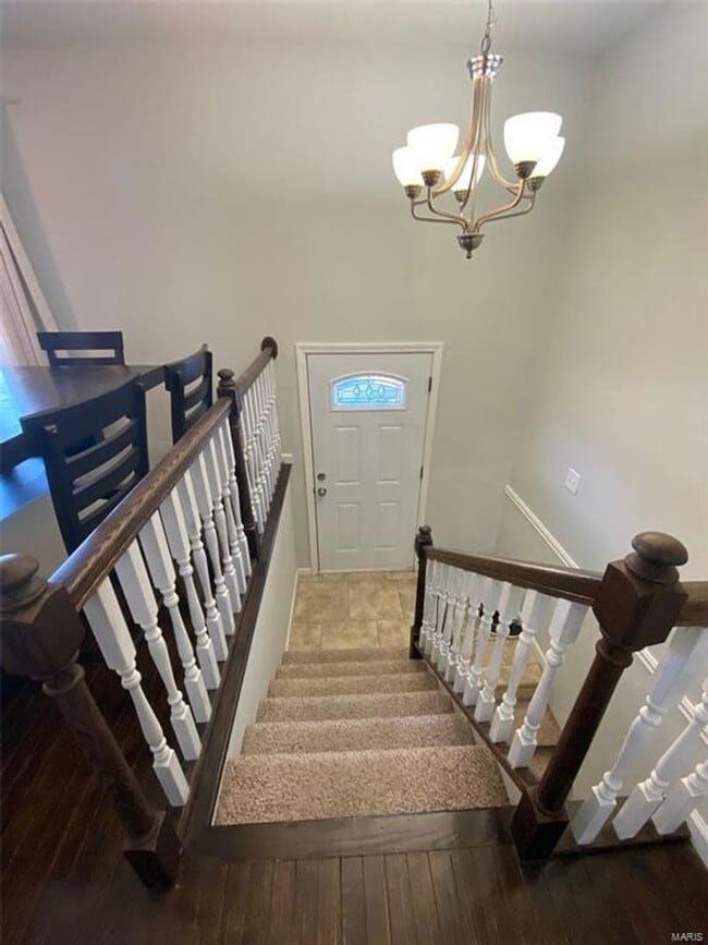 Building Photo - 7 Edgeworth Ave