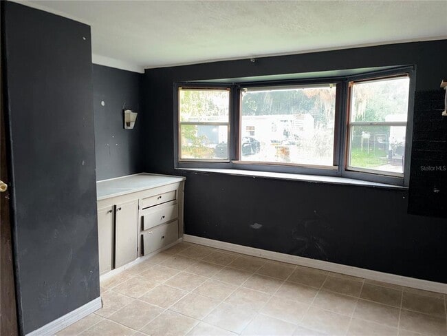 Building Photo - 25 Sunset Cir