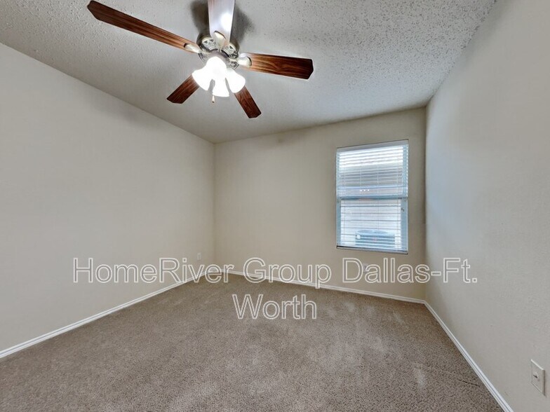 Building Photo - 9916 George Bush Dr