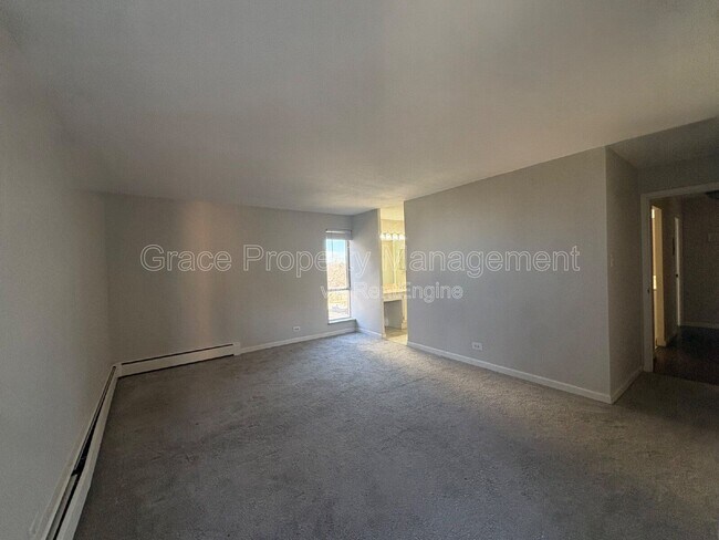 Building Photo - 407 Eudora St