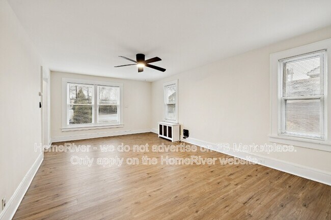 Building Photo - 289 Hilton Ave