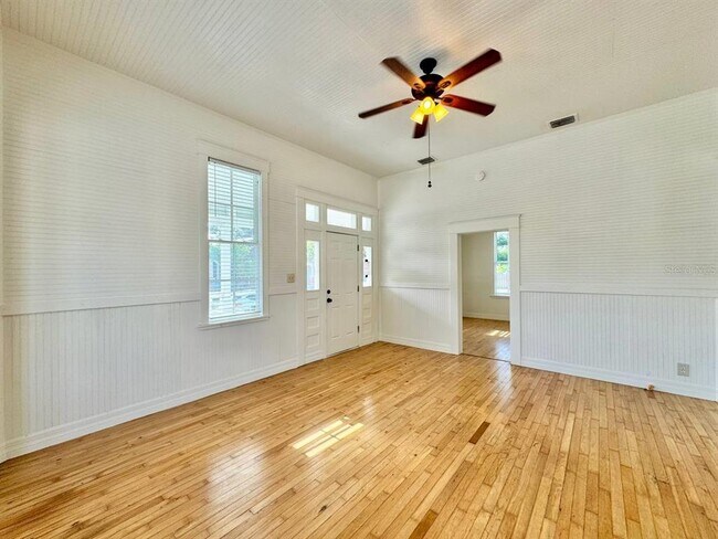 Building Photo - 2708 N 19th St