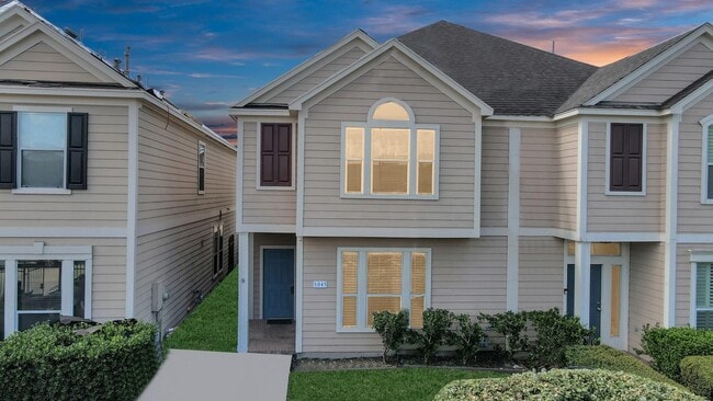 Building Photo - 8045 Ellinger Ln