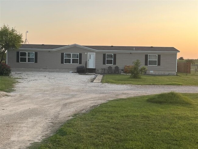 Building Photo - 104 Dockal Dr