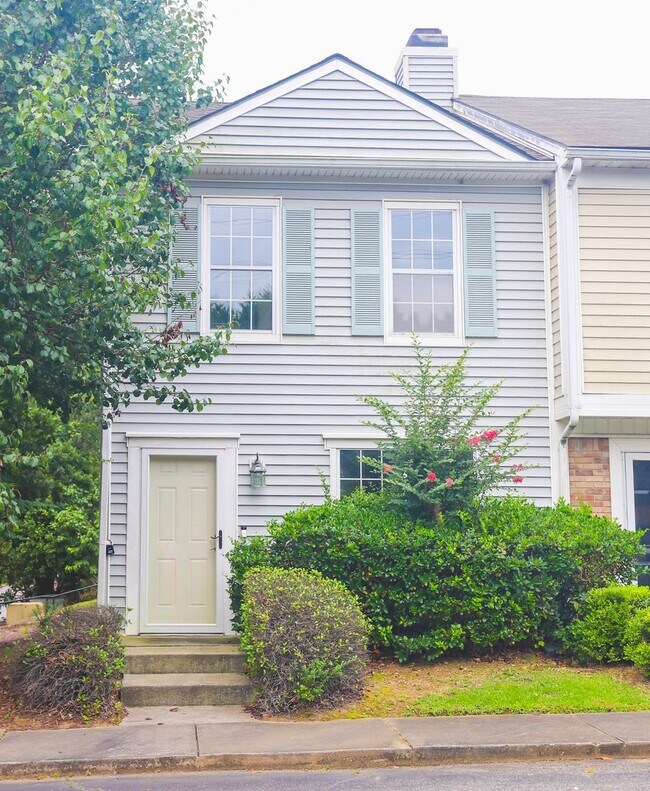 Primary Photo - 2 Bedroom Townhome in Augusta!