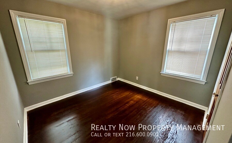 Building Photo - 1247 Argonne Rd