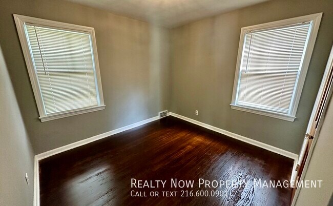 Building Photo - 1247 Argonne Rd