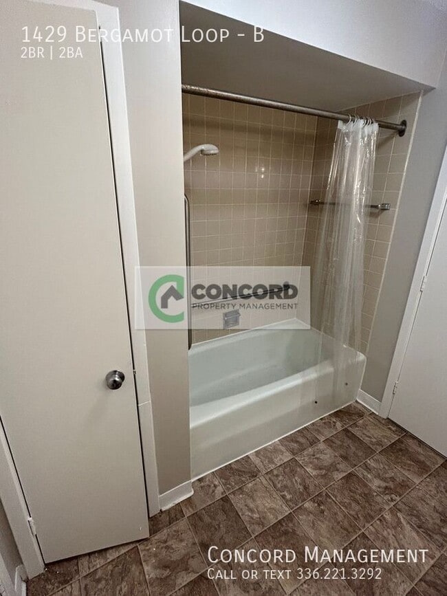 Building Photo - 1429 Bergamot Loop