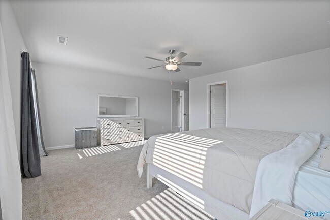 Building Photo - 27758 Whitechapel Ln