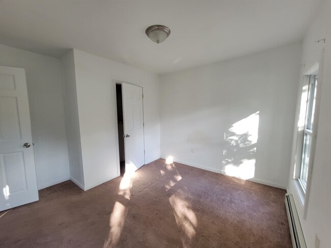 Building Photo - 96 Franklin St