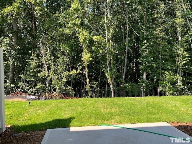 Building Photo - 212 Hiking Hl Ln