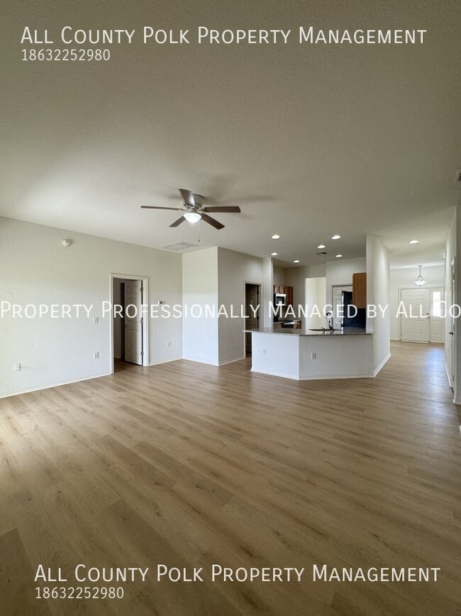 Building Photo - Spectacular 4 Bedroom Winter Haven Home fo...