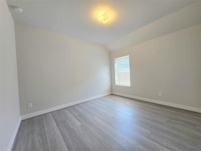 Building Photo - 3327 Avary River Ln