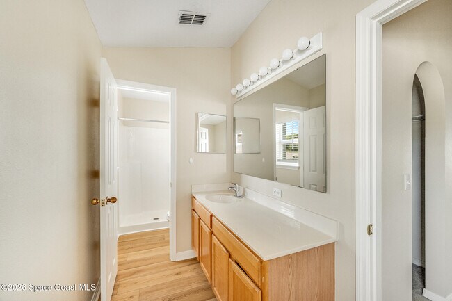 Building Photo - 2081 Brookshire Cir