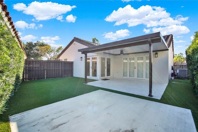 Building Photo - 11377 SW 74th St