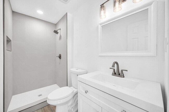 Building Photo - 3330 E Gelding Dr