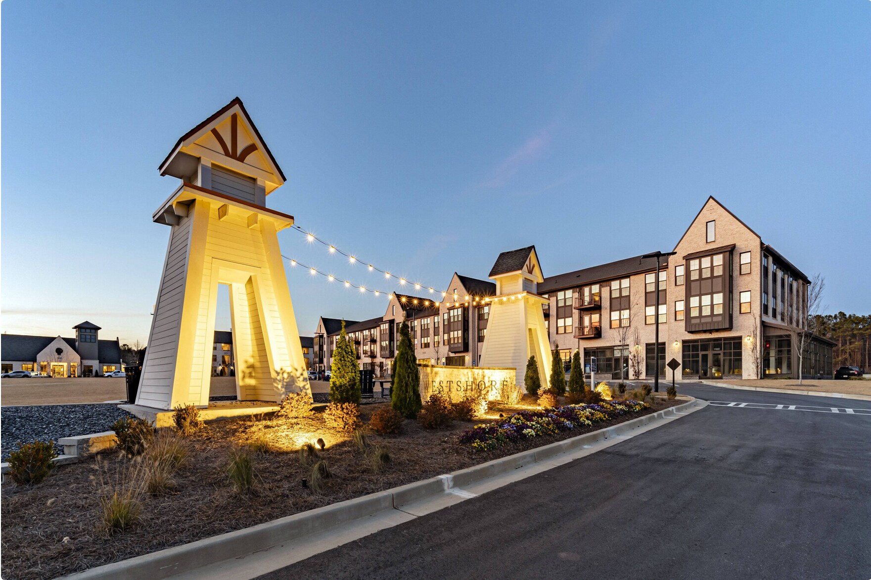 Building Photo - 1245 Willowcrest Way