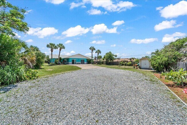 Building Photo - 5283 Palmetto Dr
