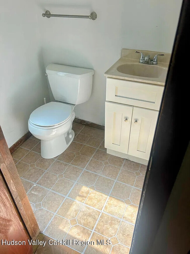 Building Photo - 1227 US-9