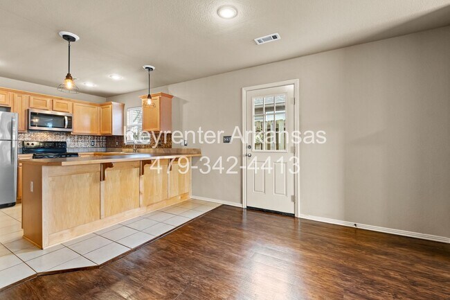 Building Photo - 1481 S Holland Dr