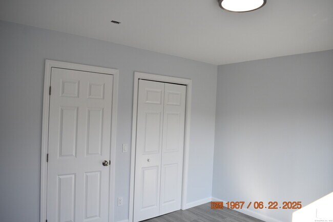 Building Photo - 43 Highland Ave