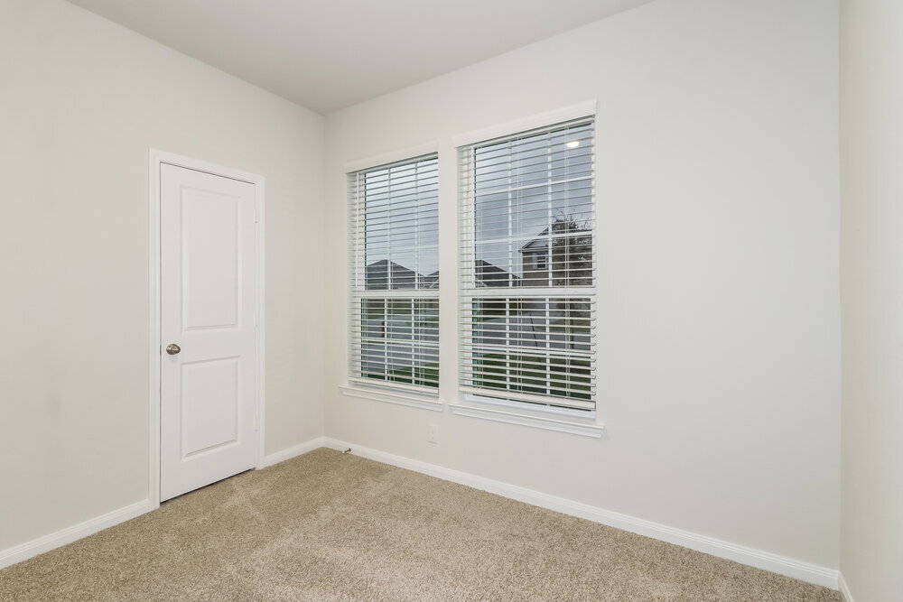 Building Photo - 412 Polly Grv Dr