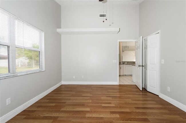 Building Photo - 4031 Claremont Dr