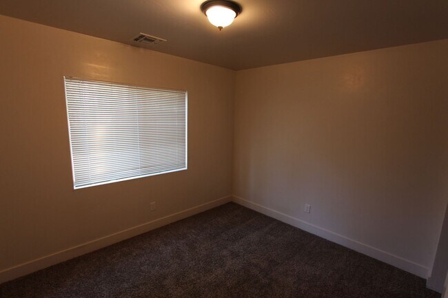 Building Photo - $500 off your 1st Month's rent! Home in Mo...